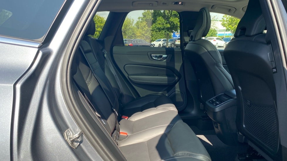 Volvo XC60 Inscription Pro Grey #6