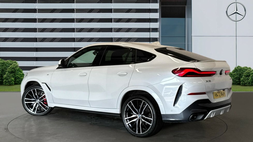 BMW X6 M M Sport White #2