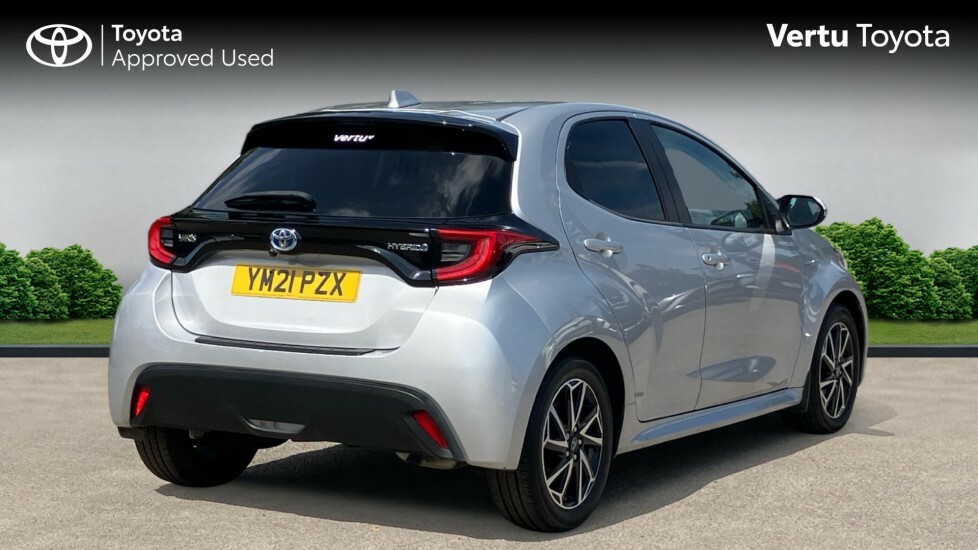 Toyota Yaris Design Silver #2