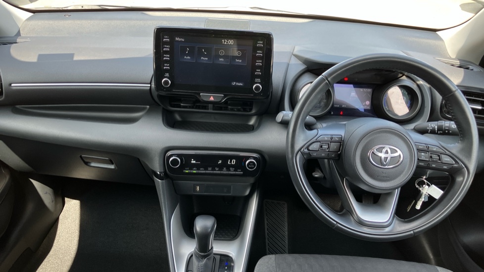 Toyota Yaris Design Silver #6