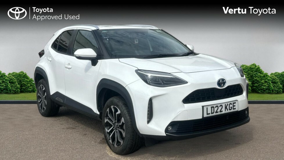 Toyota Yaris Cross Design White