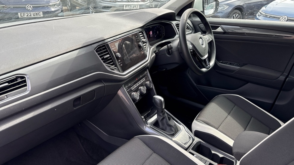 Volkswagen T-Roc Sel White #2