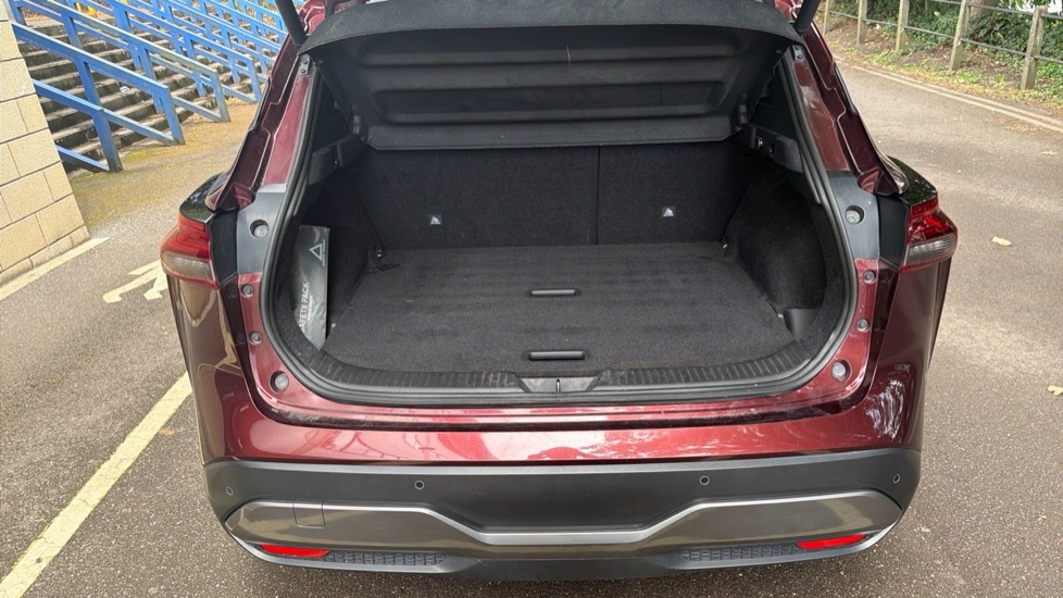 Nissan Qashqai Tekna AV23VAE Red #4
