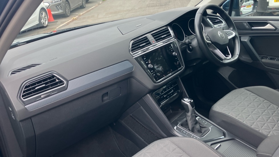 Volkswagen Tiguan Life Blue #2