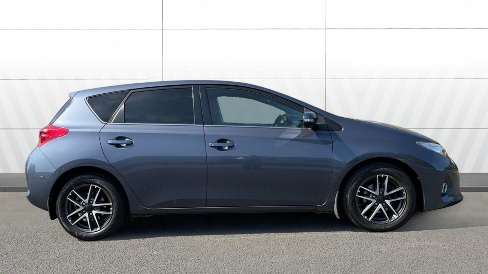 Toyota Auris Icon Blue #5