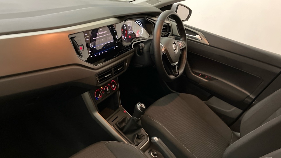 Volkswagen Polo Match Silver #2