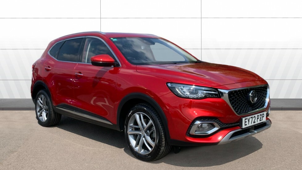 MG HS Exclusive Red