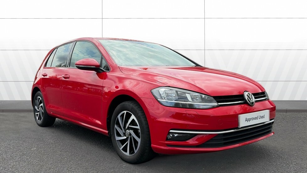 Volkswagen Golf Match Red