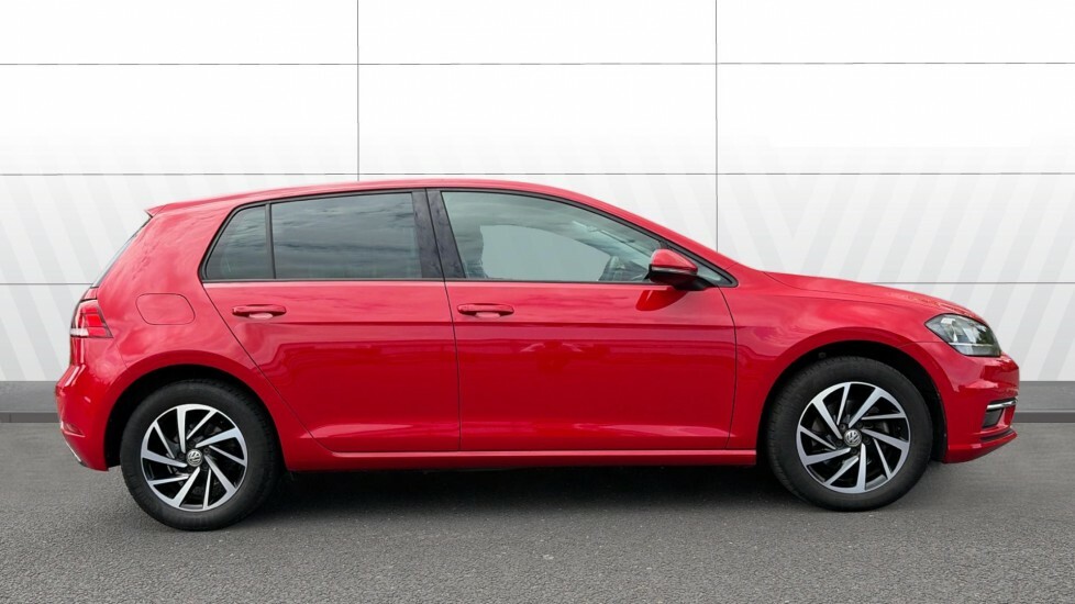 Volkswagen Golf Match Red #5
