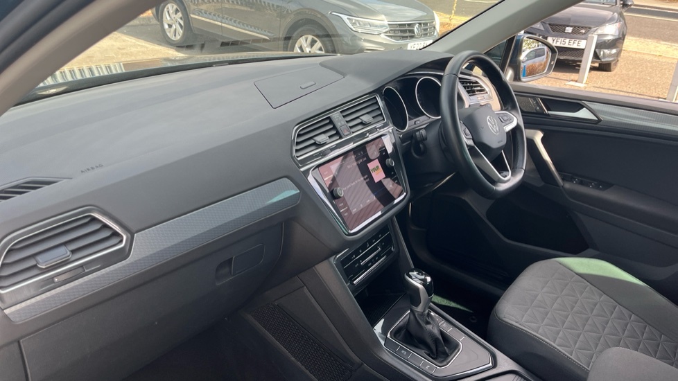 Volkswagen Tiguan Life Blue #2