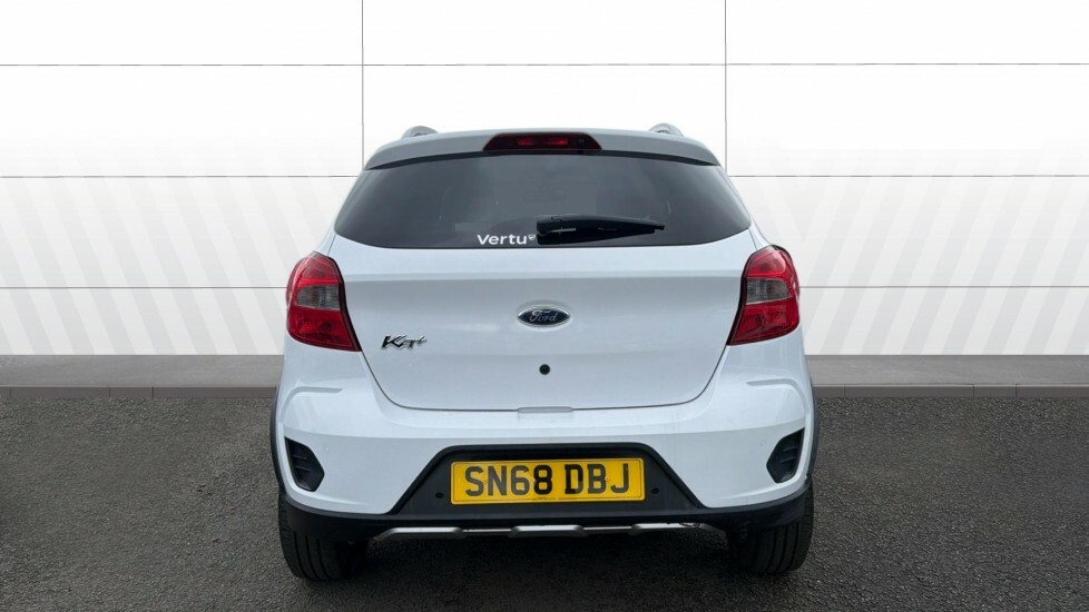 Ford KA+ Active White #6