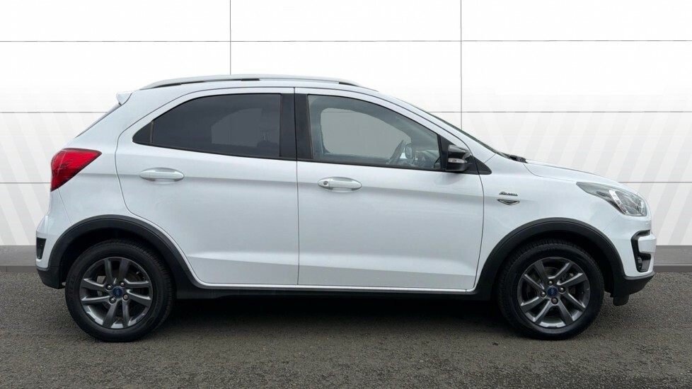 Ford KA+ Active White #5