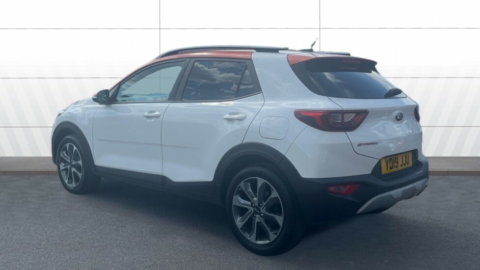 Kia Stonic Mixx White #2