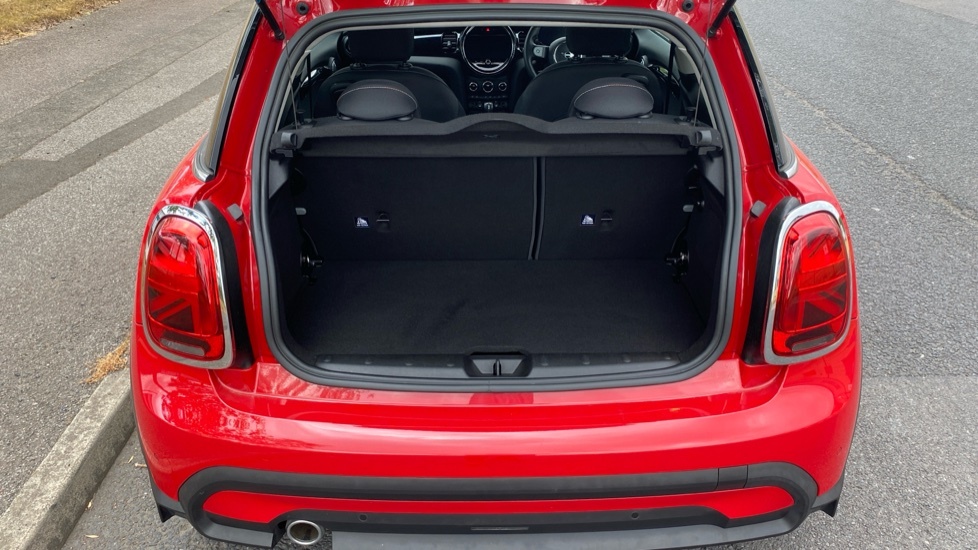 Mini Hatch Cooper Classic Red #4