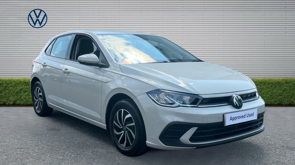 Volkswagen Polo Life Grey