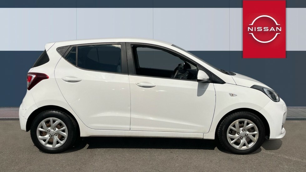 Hyundai I10 Se White #5