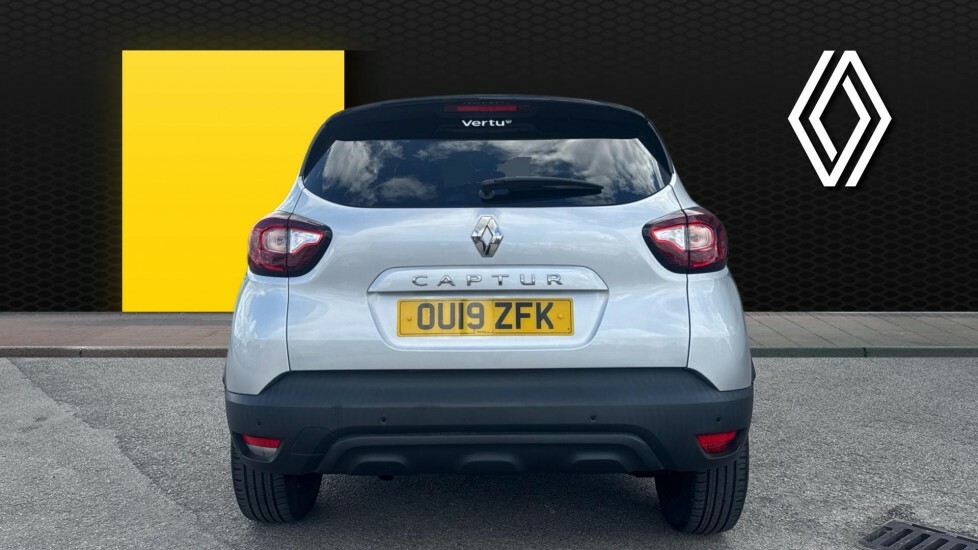 Renault Captur Iconic Black #6