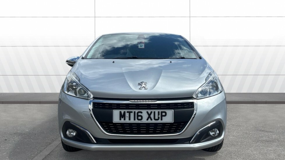 Peugeot 208 Allure Silver #3