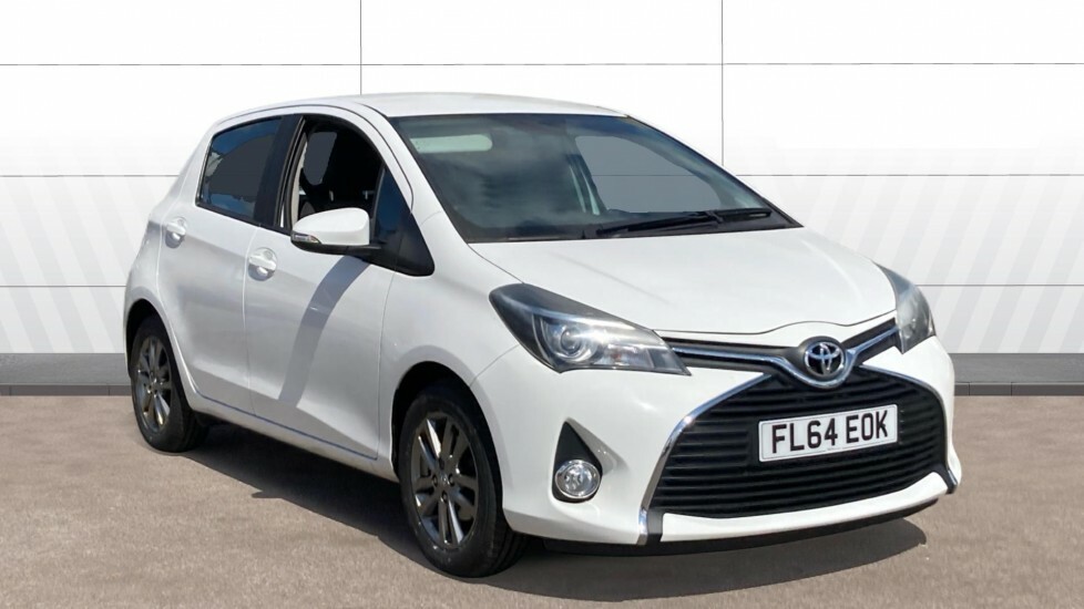 Toyota Yaris Icon White