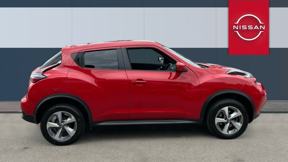 Nissan Juke Acenta Red #5
