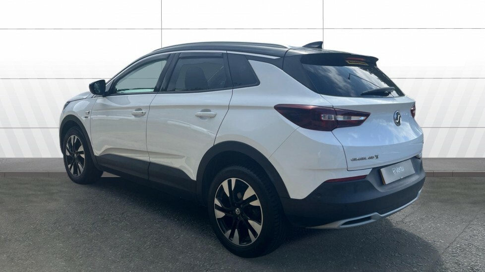 Vauxhall Grandland X Griffin Edition SH21MVT White #2