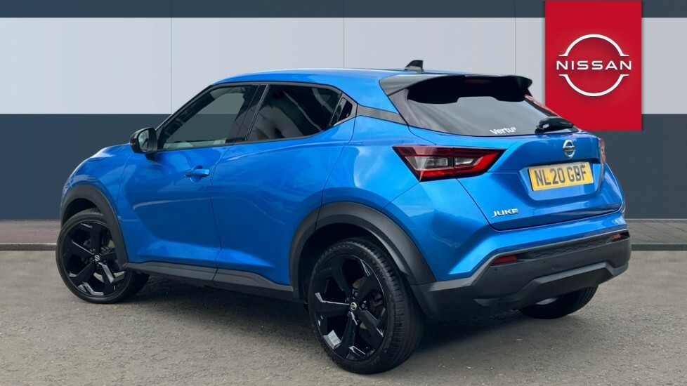 Nissan Juke Tekna Blue #2