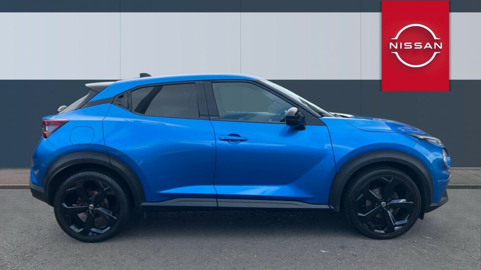 Nissan Juke Tekna Blue #5