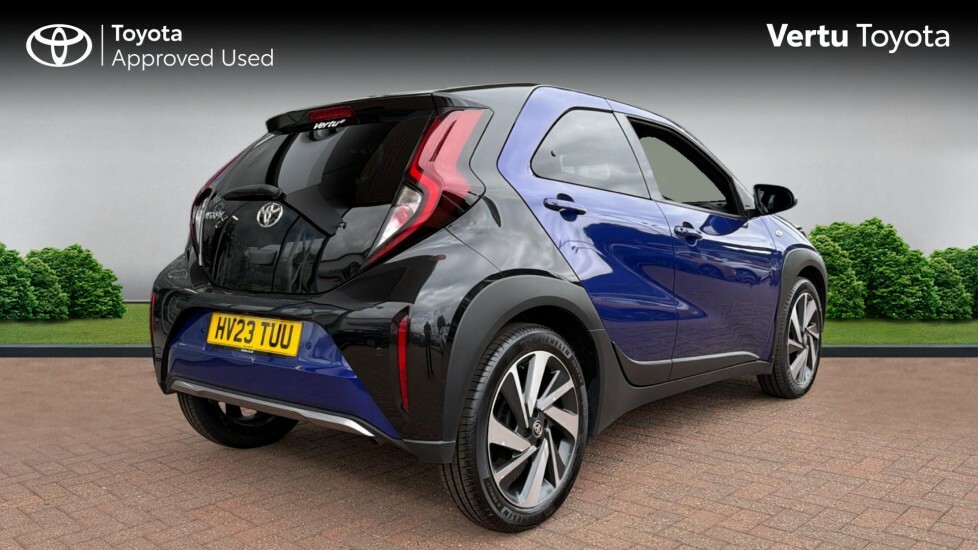 Toyota Aygo X Exclusive Blue #2