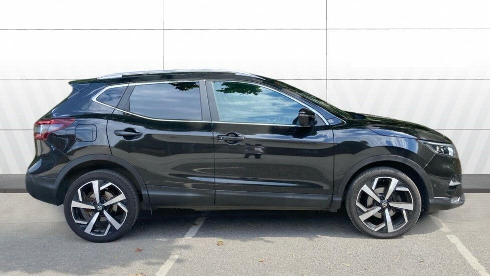 Nissan Qashqai Tekna VK70SMV Black #5