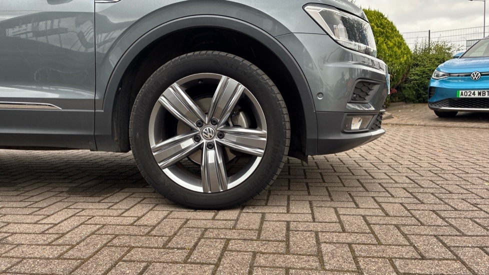 Volkswagen Tiguan Allspace Match AE21YHM Grey #5