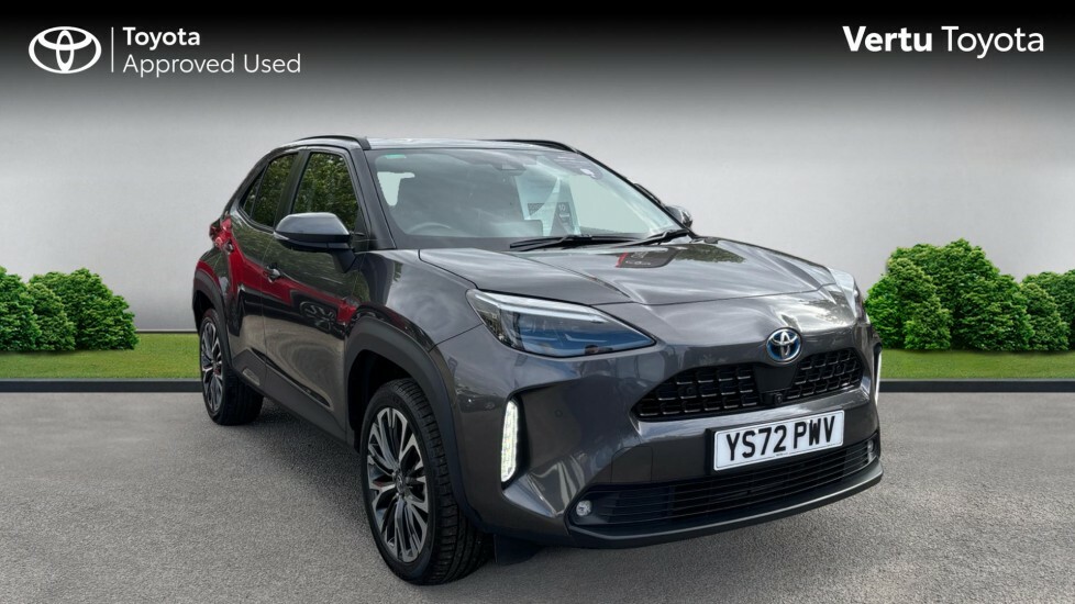 Toyota Yaris Cross Excel Grey