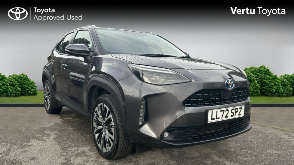 Toyota Yaris Cross Excel Grey