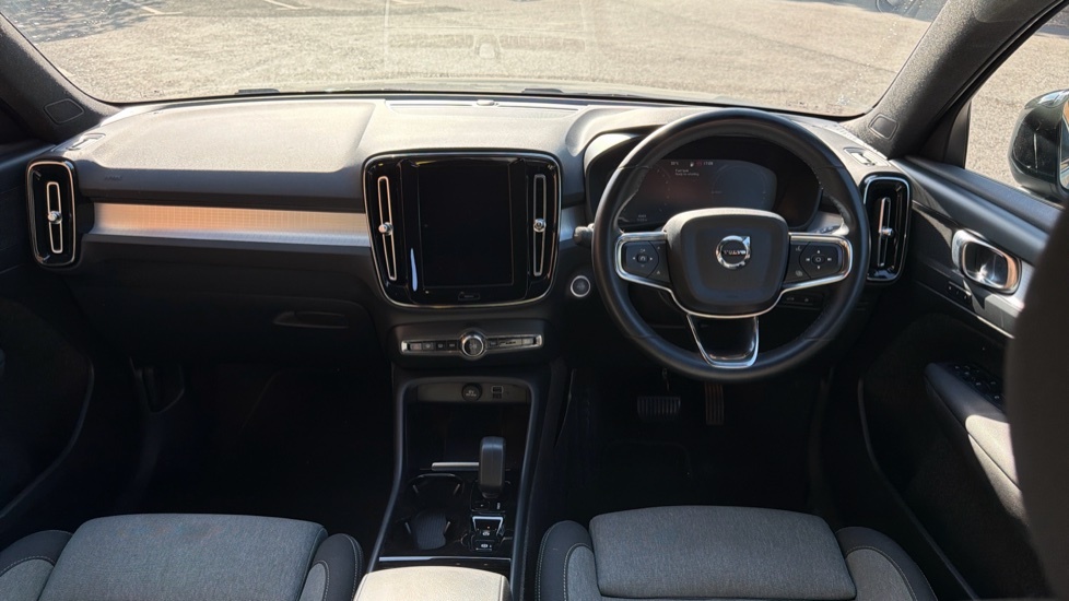 Volvo XC40 Plus Grey #4