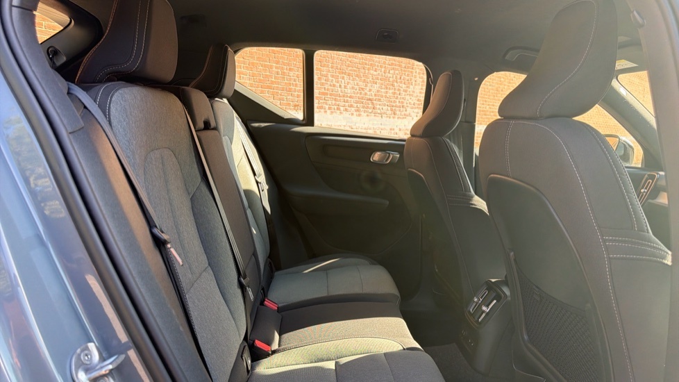 Volvo XC40 Plus Grey #5