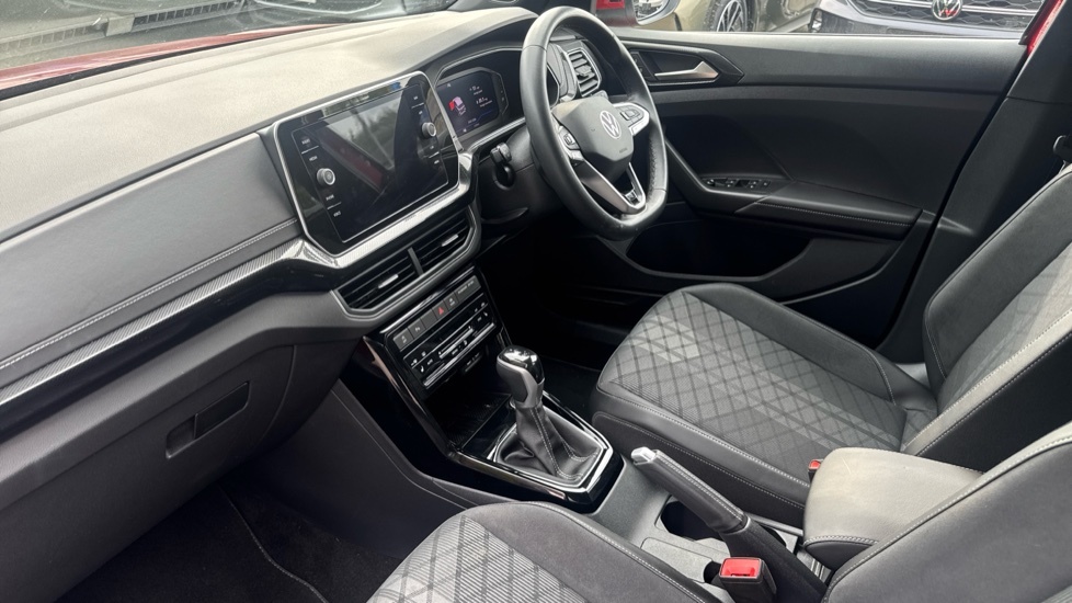 Volkswagen T-Cross R-line DF75VDT Red #2