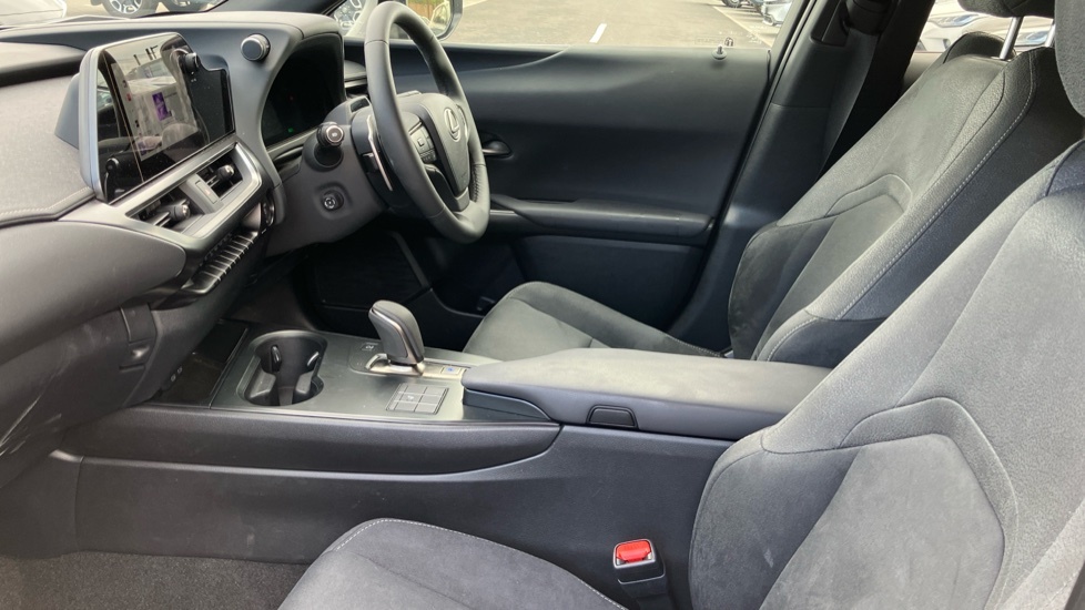 Lexus UX 300H 2.0 Takumi Cvt #5