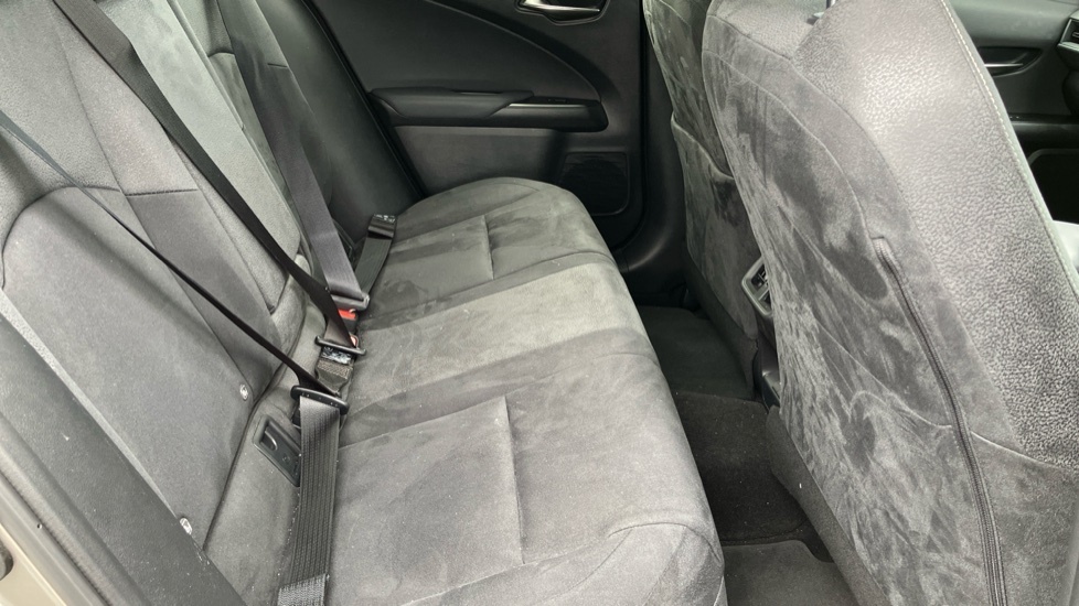 Lexus UX 300H 2.0 Takumi Cvt #8