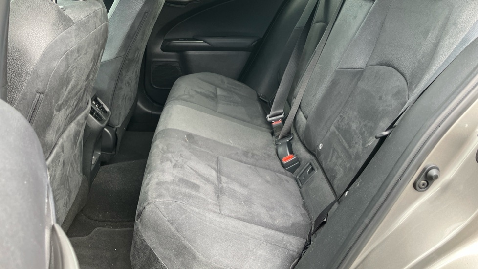 Lexus UX 300H 2.0 Takumi Cvt #15
