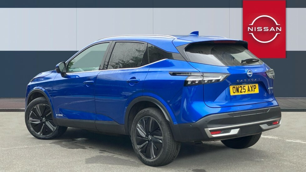 Nissan Qashqai Tekna Blue #2