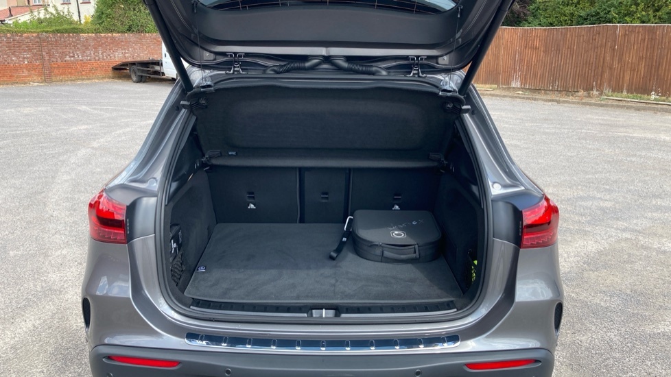Mercedes-Benz EQA Urban Edition Grey #4