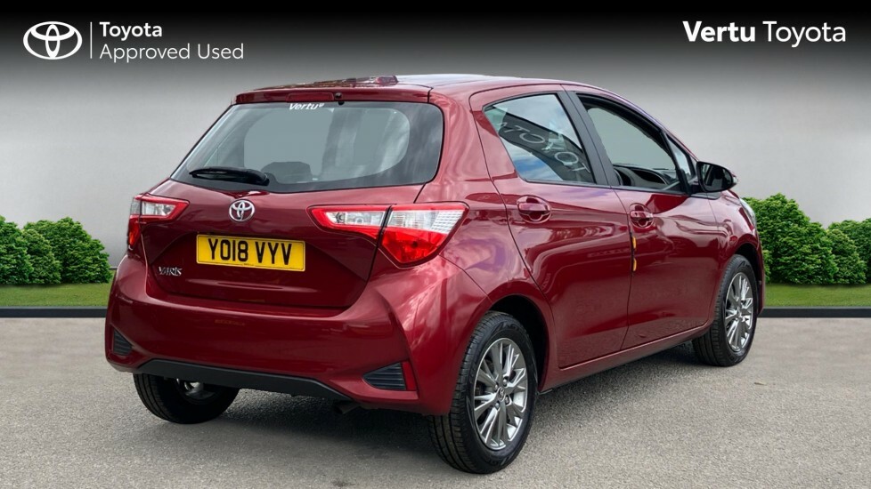 Toyota Yaris Icon YO18VYV Red #2