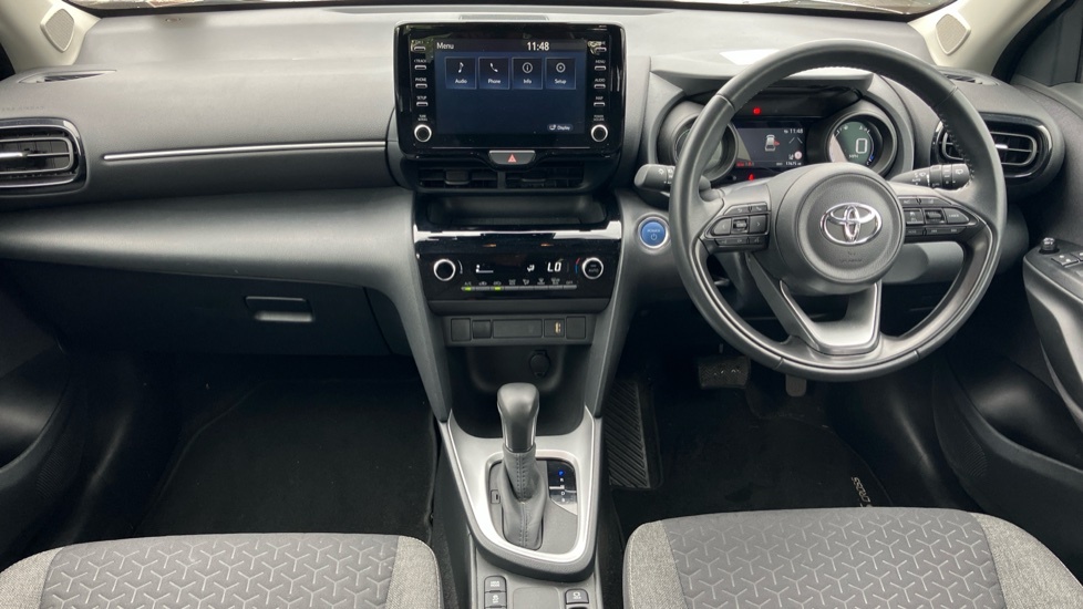 Toyota Yaris Cross Icon White #6