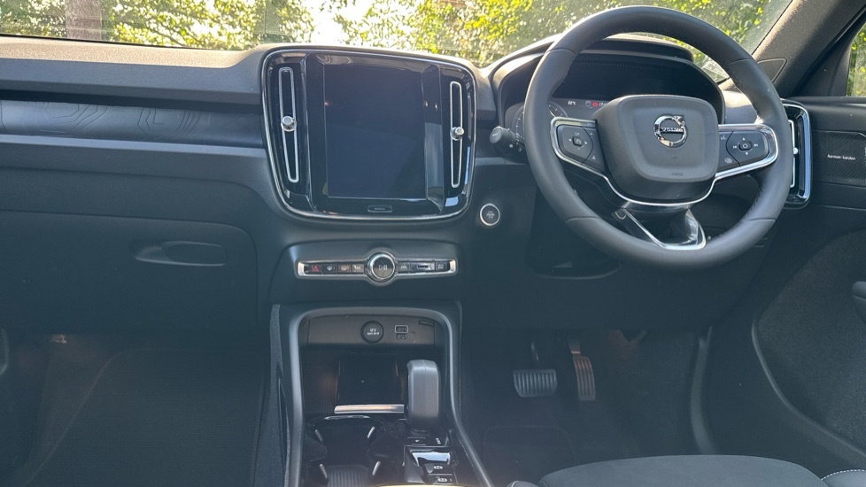 Volvo XC40 Ultimate Black #5