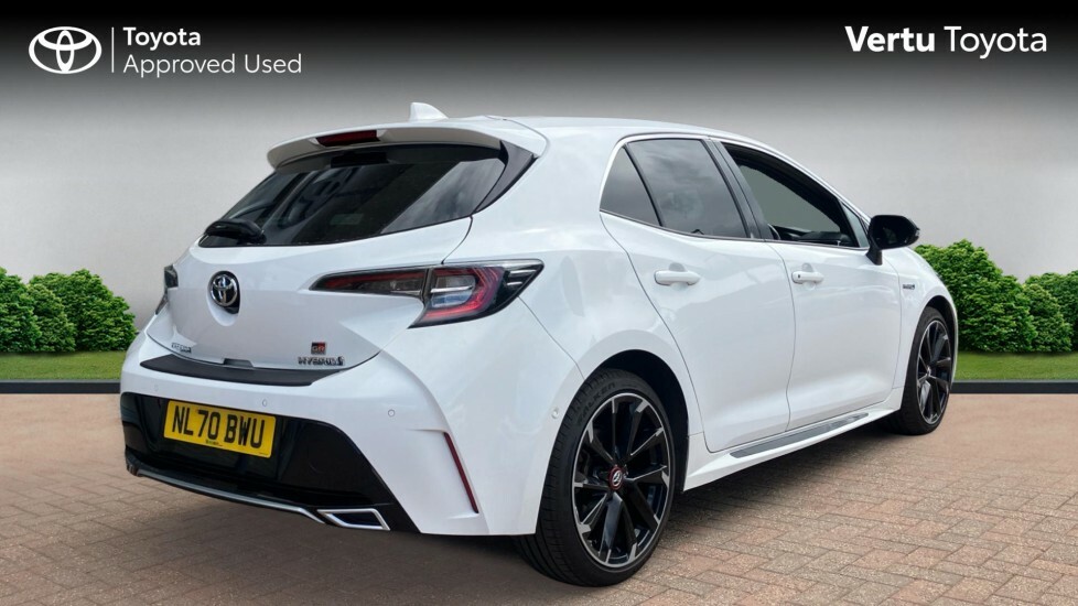 Toyota Corolla Gr Sport NL70BWU White #2