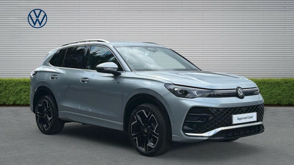 Volkswagen Tiguan R-line DK75YMH Silver