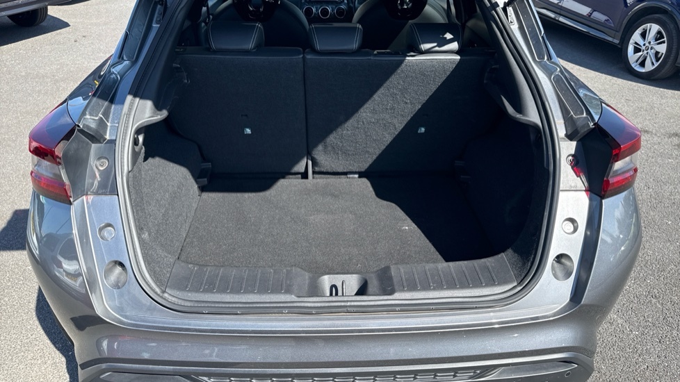 Nissan Juke Tekna Grey #4
