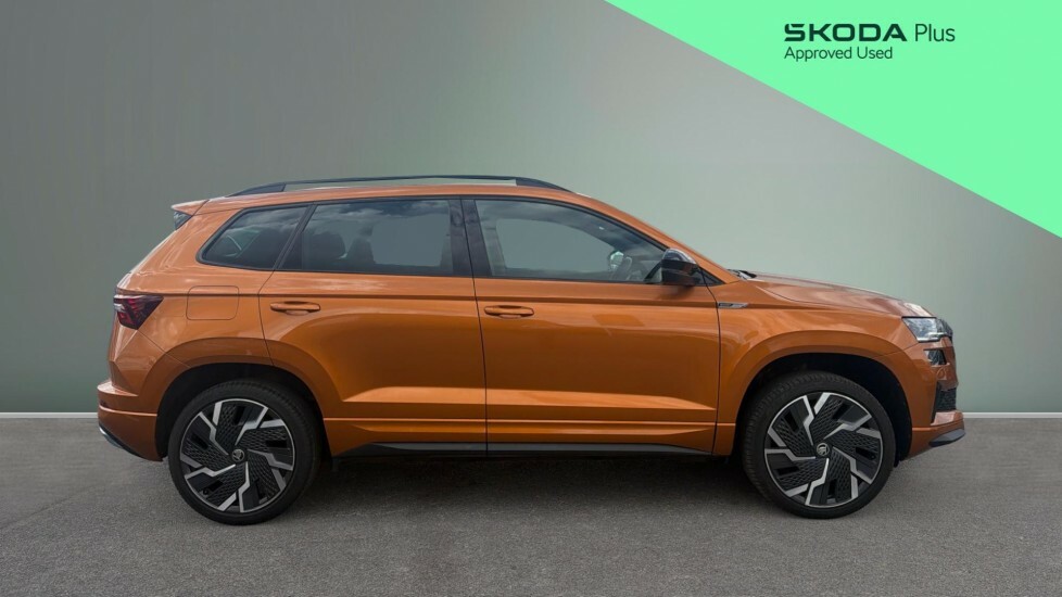 Skoda Karoq Sportline Orange #3