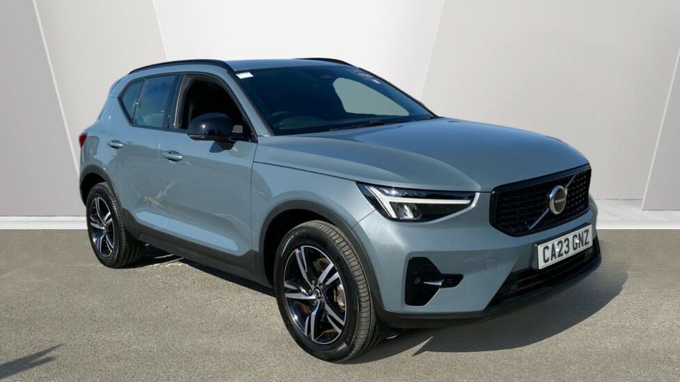 Volvo XC40 Plus Grey