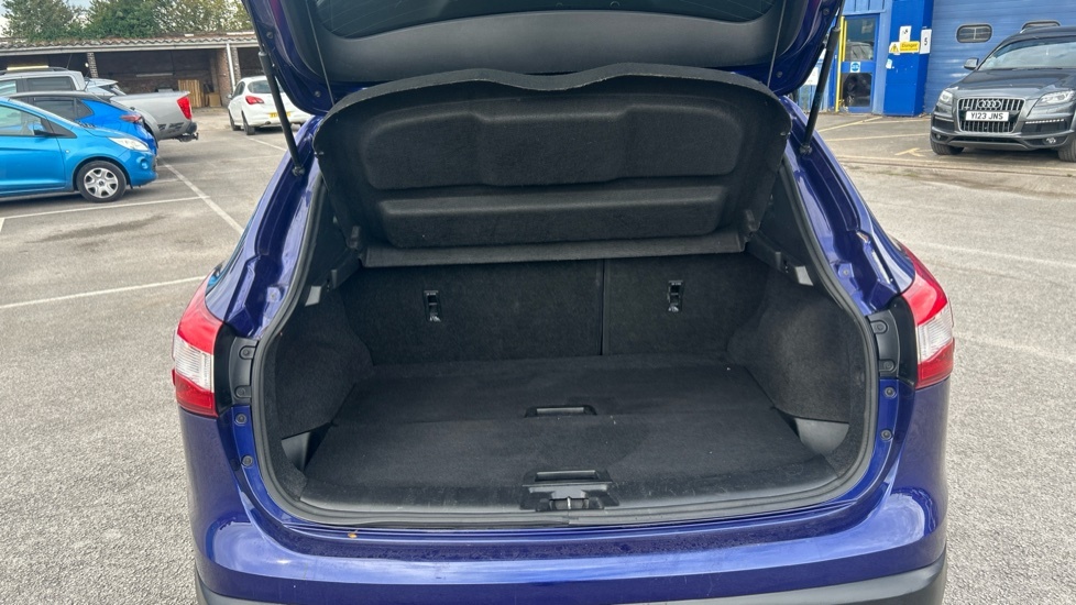 Nissan Qashqai Tekna Blue #4