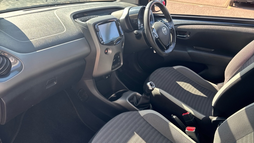 Toyota Aygo X X-trend Grey #5
